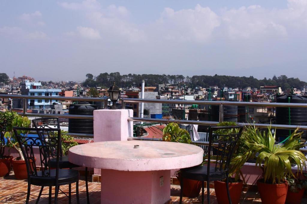 Allied Hotel Balaju Exterior foto